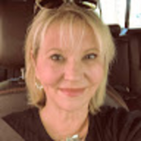 Meet your Posher, Janet - Picture 1 of 1